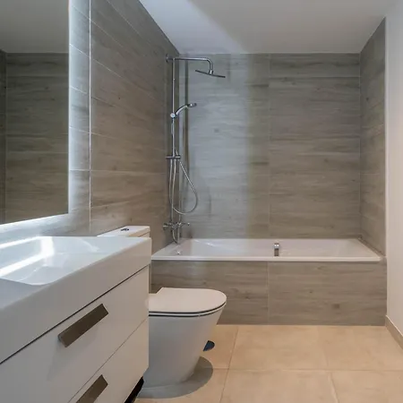 Ar 17 South Bay Apartamento Estepona